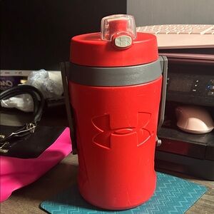 Under Armour Bold‎ Red 64oz Hydration Jug